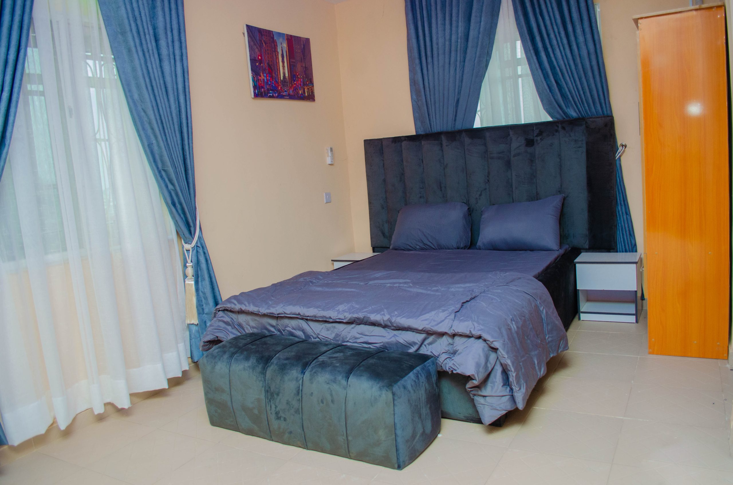 One Bedroom Apartment with Air Conditioning